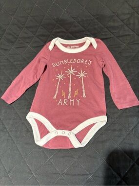 Harry Potter branded "Dumbledore's Army" long-sleeve infant bodysuit onesie 12M